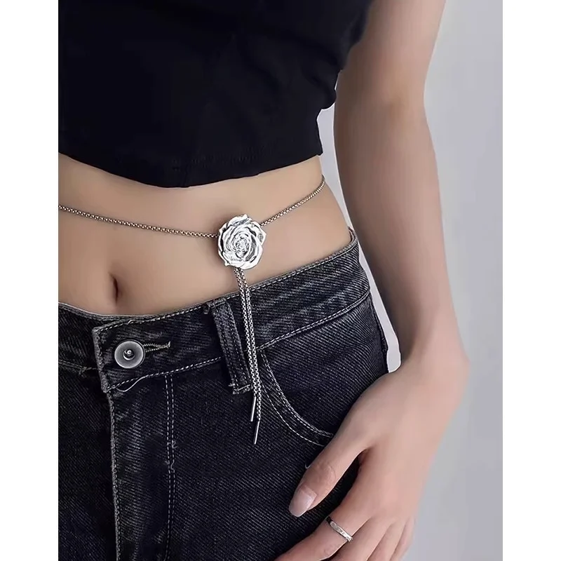 French-Style Light Luxury Rose Pull Necklace with Floral Pleats, Versatile Sweater Chain, High-End and Elegant Accessory for Women - Image 3